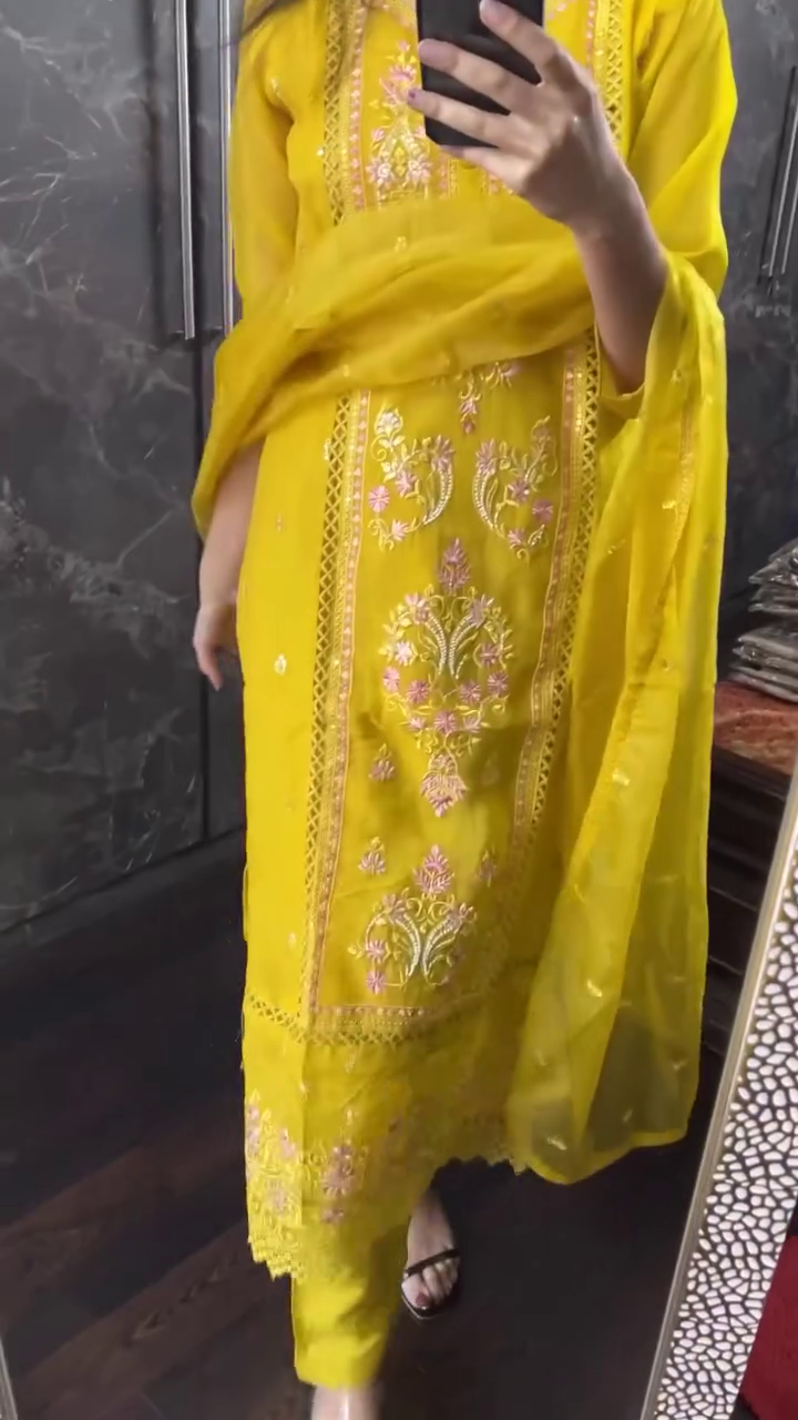 Women Embroidered Straight Kurta Set