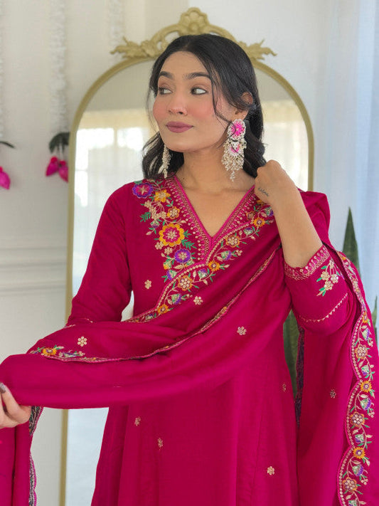 Women Floral Embroidered Regular Thread Work Kurta with Trousers & With Dupatta