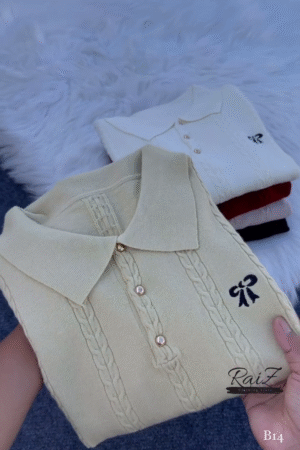 Cable-Knit Polo Sweater Top – Chic, Soft and Effortlessly Elegant ✨🧶