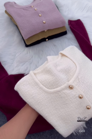 Plush Button Knit Cardigan โ Soft, Minimal, and Effortlessly Luxe โจ๐งถ