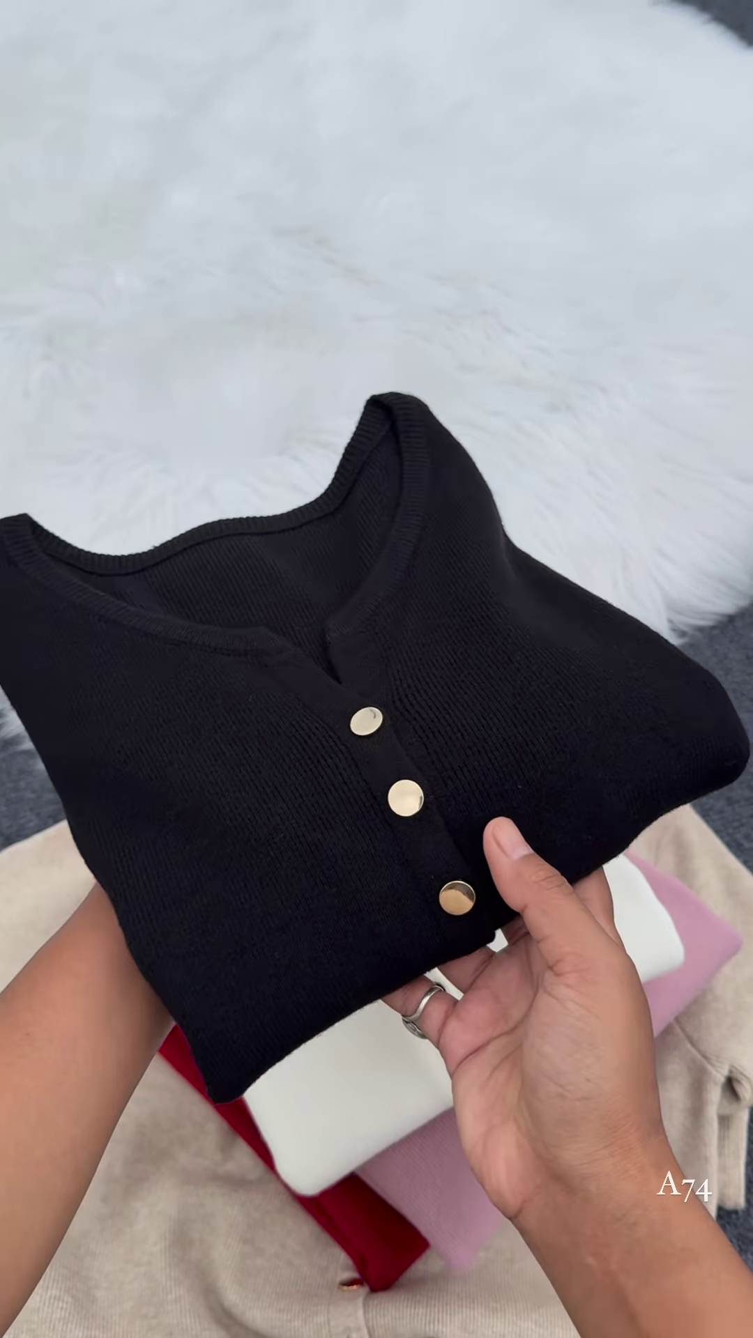 Classic Button Knit Cardigan – Timeless, Soft, and Effortlessly Versatile ✨🧶 - Image 2