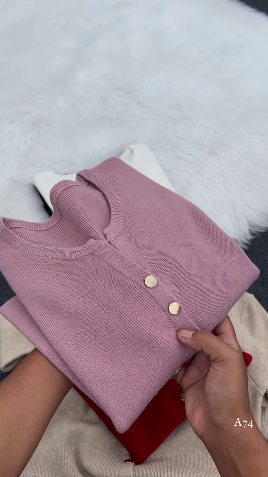 Classic Button Knit Cardigan – Timeless, Soft, and Effortlessly Versatile ✨🧶 - Image 4