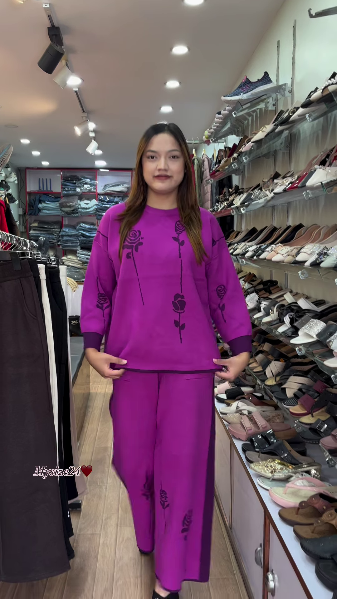 Floral Print Sweatshirt & Jogger Co-ord Set 🌸 Available in Light Pink, Purple & Black - Image 3