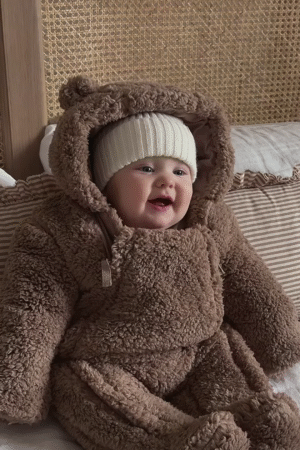 Plush Bear-Hooded Doll Outfit 🧸🛏 With Furry Texture & Ear Detail – Brown Variant
