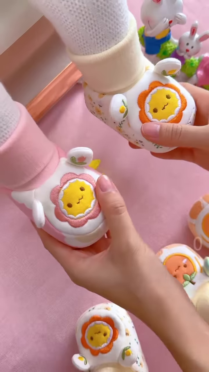 Flower-Faced Plush Toys 🌸🧸 With Embroidered Details & Dress-Up Appeal – Multi-Color Variants - Image 6